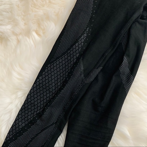 Lululemon mapped out tight - Picture 4 of 4